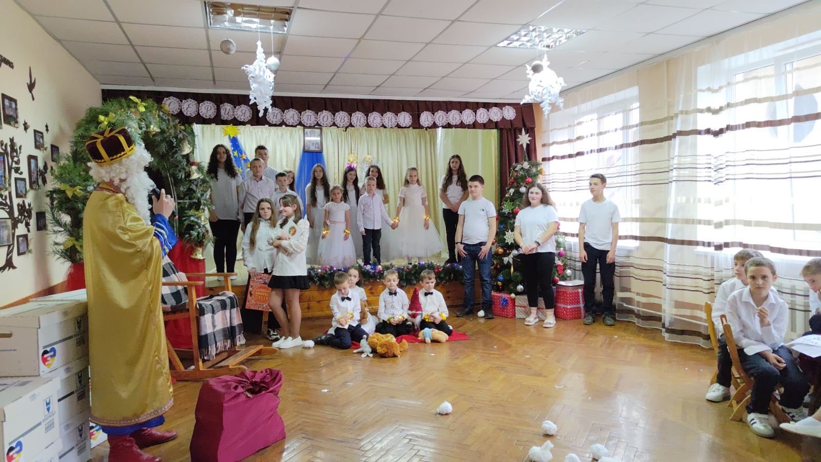 Податківці Тернопільщини – серед гостей свята «Серця, наповнені добром». Фото № 4/3