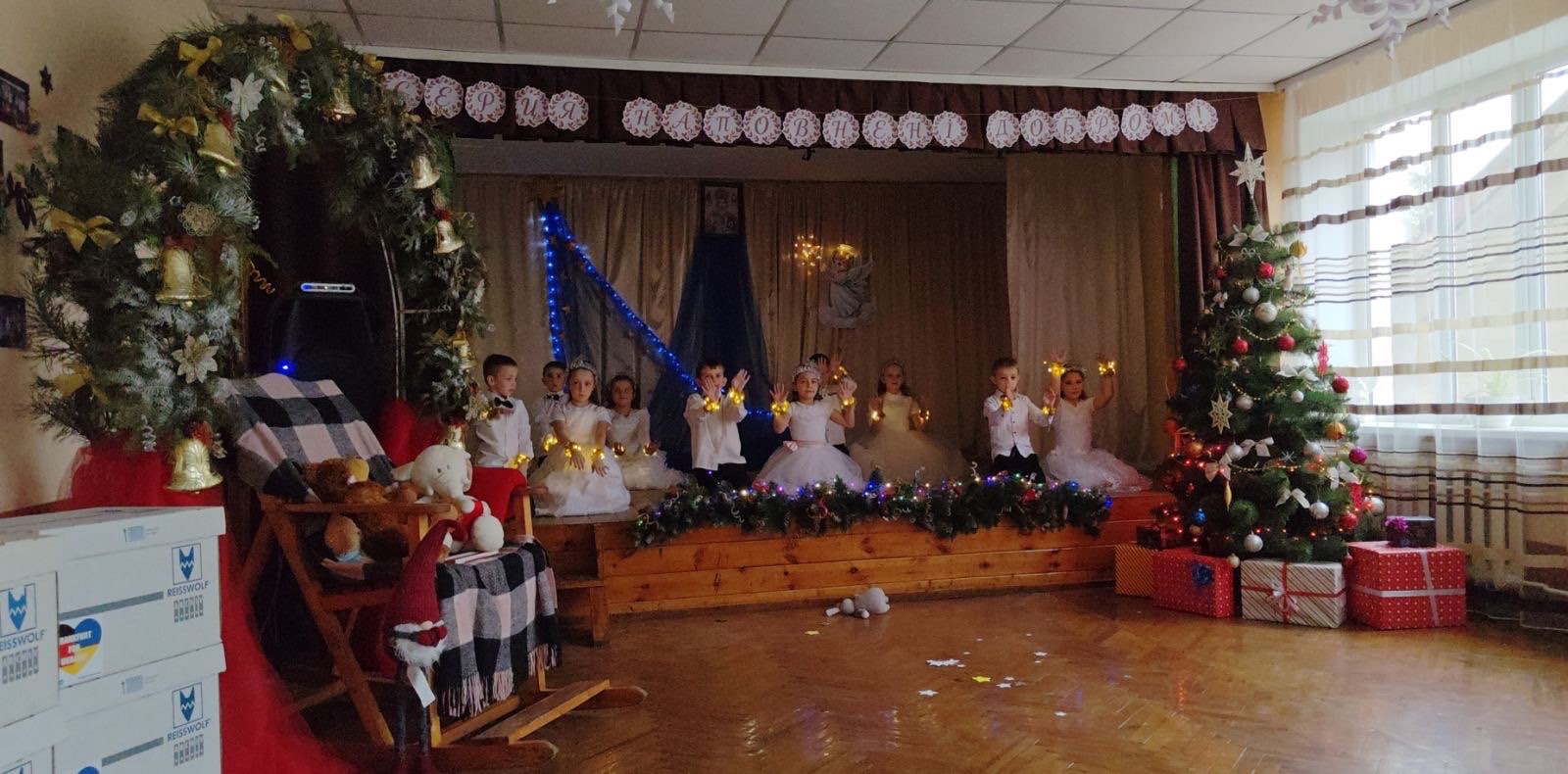 Податківці Тернопільщини – серед гостей свята «Серця, наповнені добром». Фото № 5/4