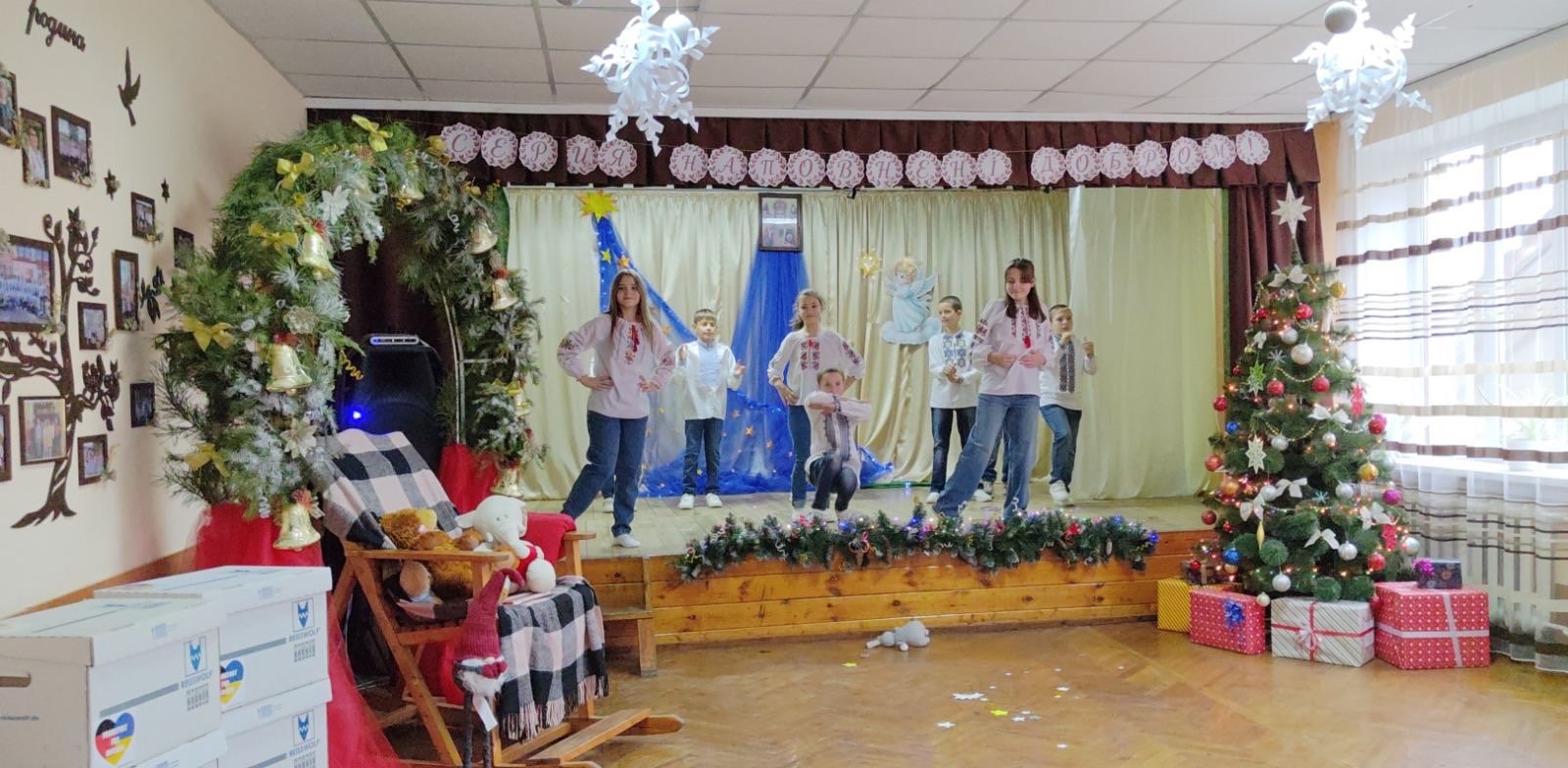 Податківці Тернопільщини – серед гостей свята «Серця, наповнені добром». Фото № 8/7