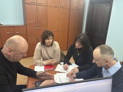 Спільна стратегія: податкова служба та громади працюють над ліквідацією боргів із майнових податків. Фото № 8/7