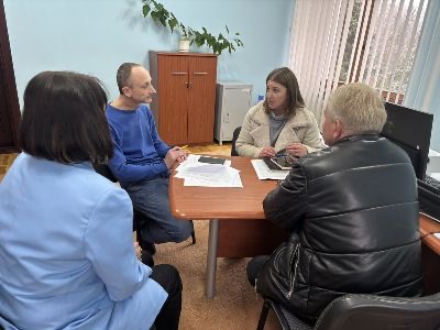 Спільна стратегія: податкова служба та громади працюють над ліквідацією боргів із майнових податків. Фото № 9/8